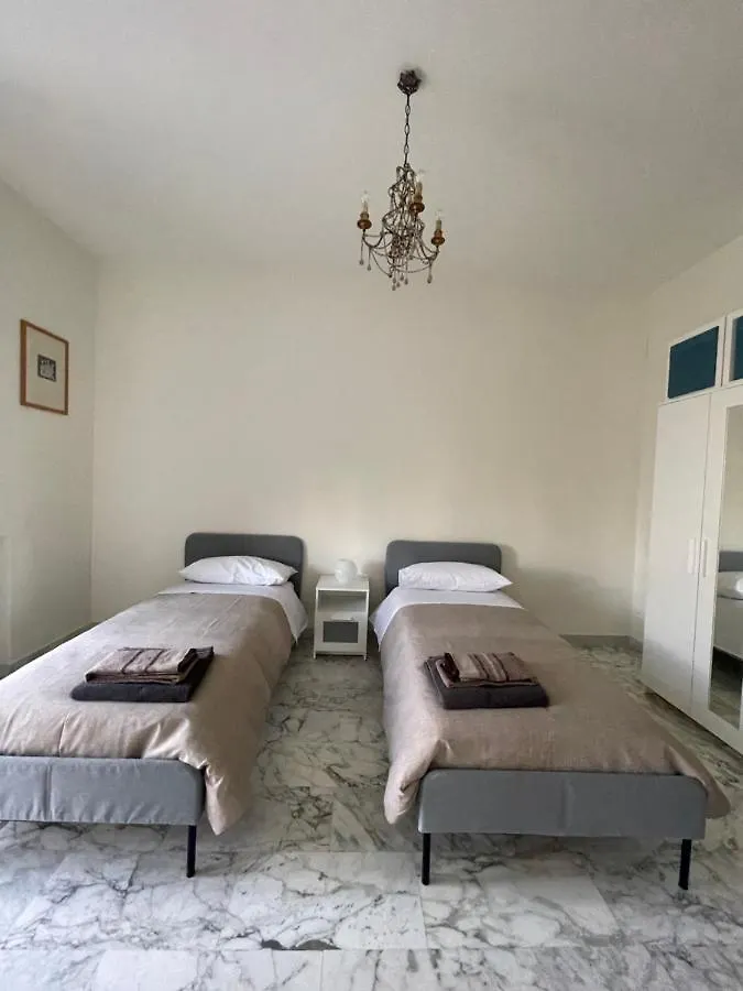 Lt Sax Apartment Bari Italy